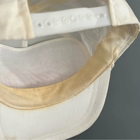 Vintage Cadillac White Hat Snapback Rope Red Hat Cap - Picture 9 of 9